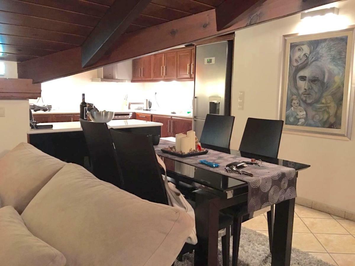 The Loft Apartment Chios Town Ngoại thất bức ảnh