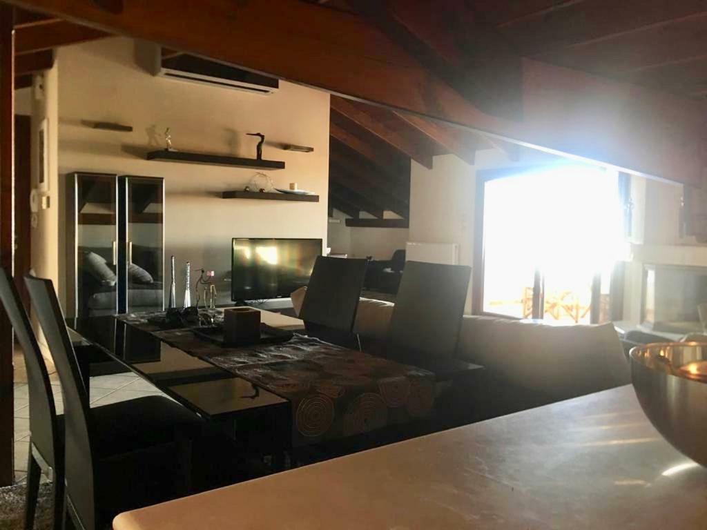 The Loft Apartment Chios Town Ngoại thất bức ảnh